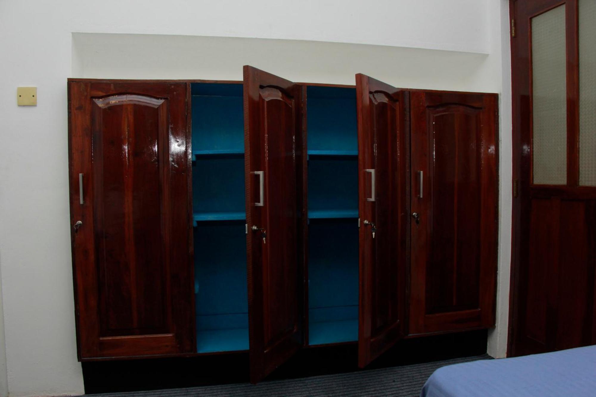 Traveler'S Haven Hostel At Colombo Intl Airport Katunayaka Dış mekan fotoğraf