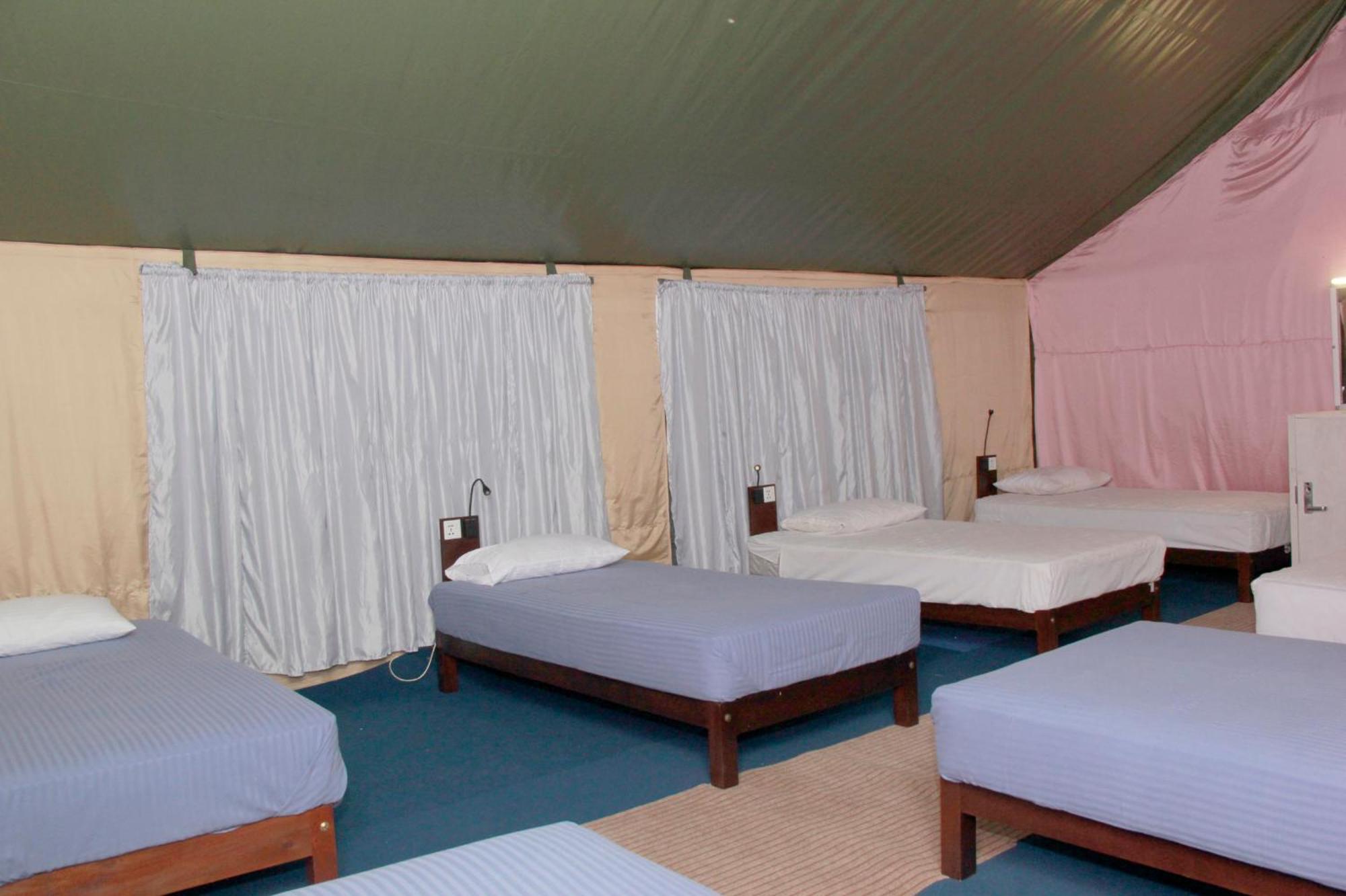 Traveler'S Haven Hostel At Colombo Intl Airport Katunayaka Dış mekan fotoğraf